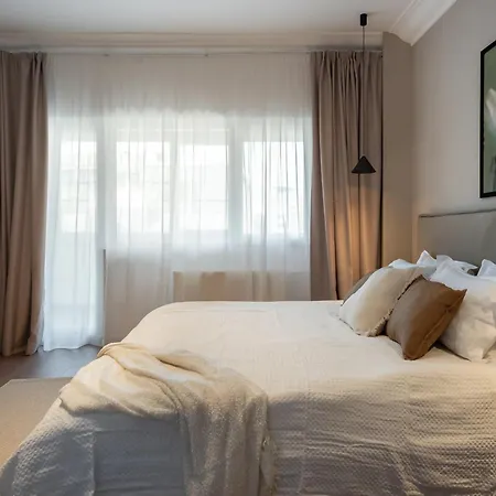 Trendy 2br On Regina Elisabeta - Balcony With Cismigiu Park Views Apartmán