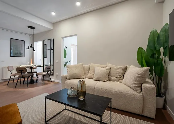 Trendy 2br On Regina Elisabeta - Balcony With Cismigiu Park Views *