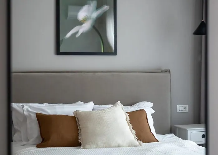 Trendy 2br On Regina Elisabeta - Balcony With Cismigiu Park Views * Бухарест