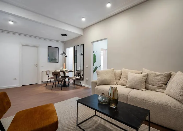 Trendy 2br On Regina Elisabeta - Balcony With Cismigiu Park Views Apartmán *