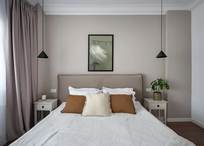 Trendy 2br On Regina Elisabeta - Balcony With Cismigiu Park Views