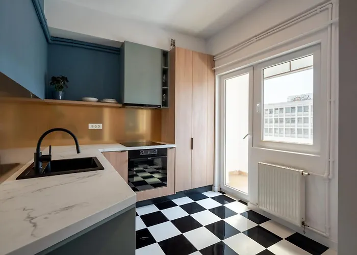 Trendy 2br On Regina Elisabeta - Balcony With Cismigiu Park Views Bukarest