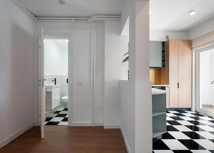Apartment Trendy 2br On Regina Elisabeta - Balcony With Cismigiu Park Views