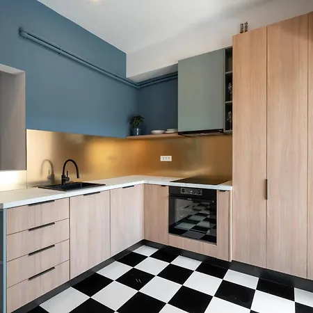 Trendy 2br On Regina Elisabeta - Balcony With Cismigiu Park Views