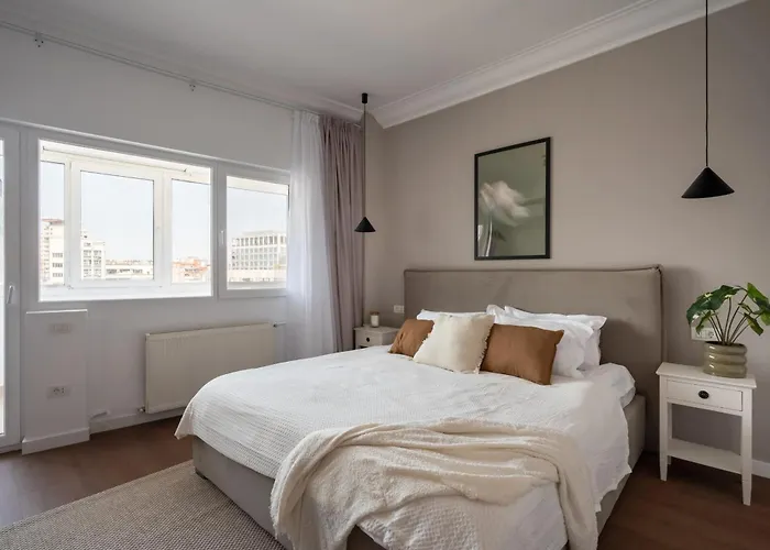 公寓 Trendy 2br On Regina Elisabeta - Balcony With Cismigiu Park Views 布加勒斯特